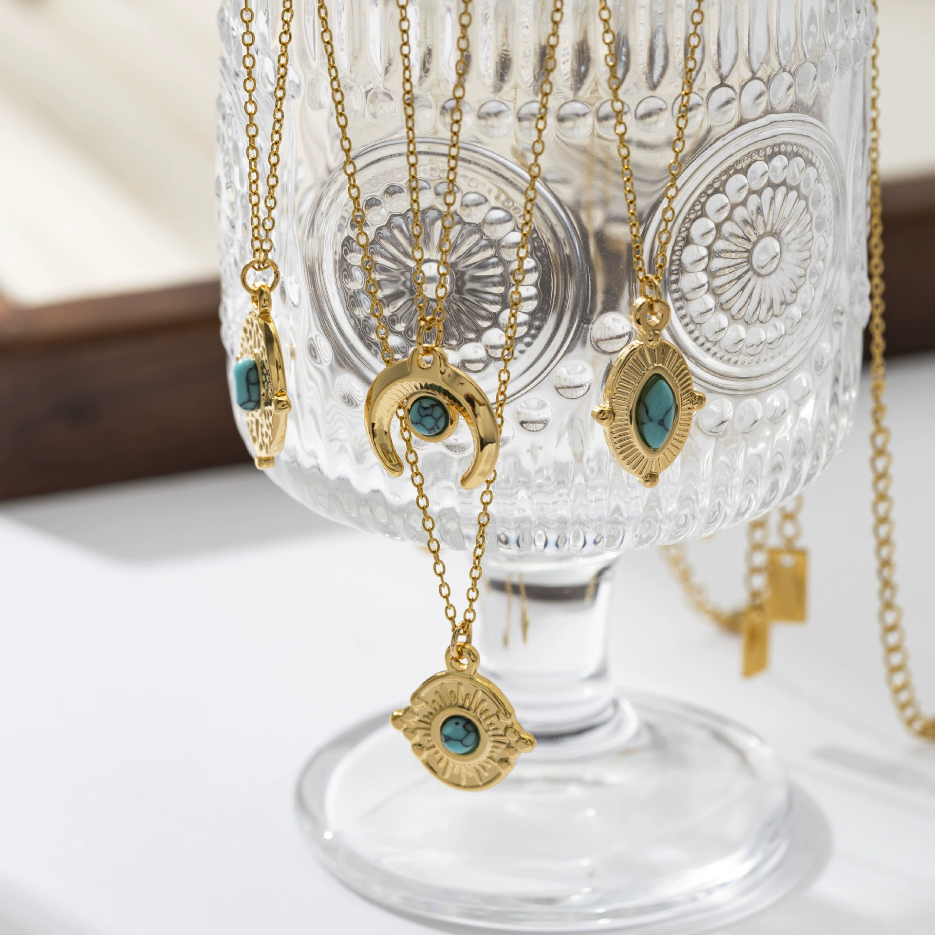 livke-18k-gold-oval-bead-vintage-necklace.jpg (3) LIVKE’s gold oval bead necklace with intricate vintage texture, styled with a black evening gown for royal-inspired elegance.