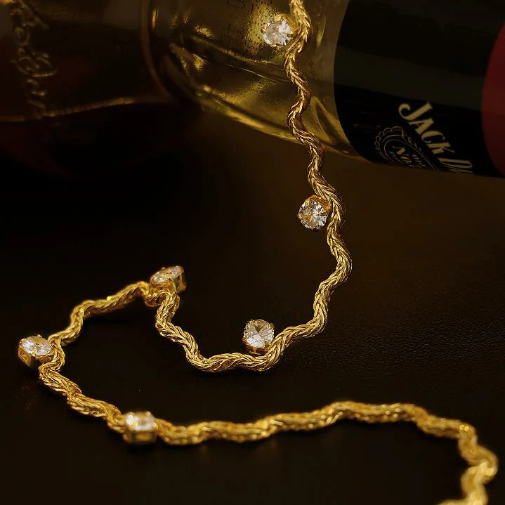 livke-18kgold-asymmetric-chain-necklace-layered-stac (3) LIVKE 18K gold-plated asymmetric chain necklace with cubic zirconia stones, layered with minimalist bar pendant for day-to-night jewelry styling