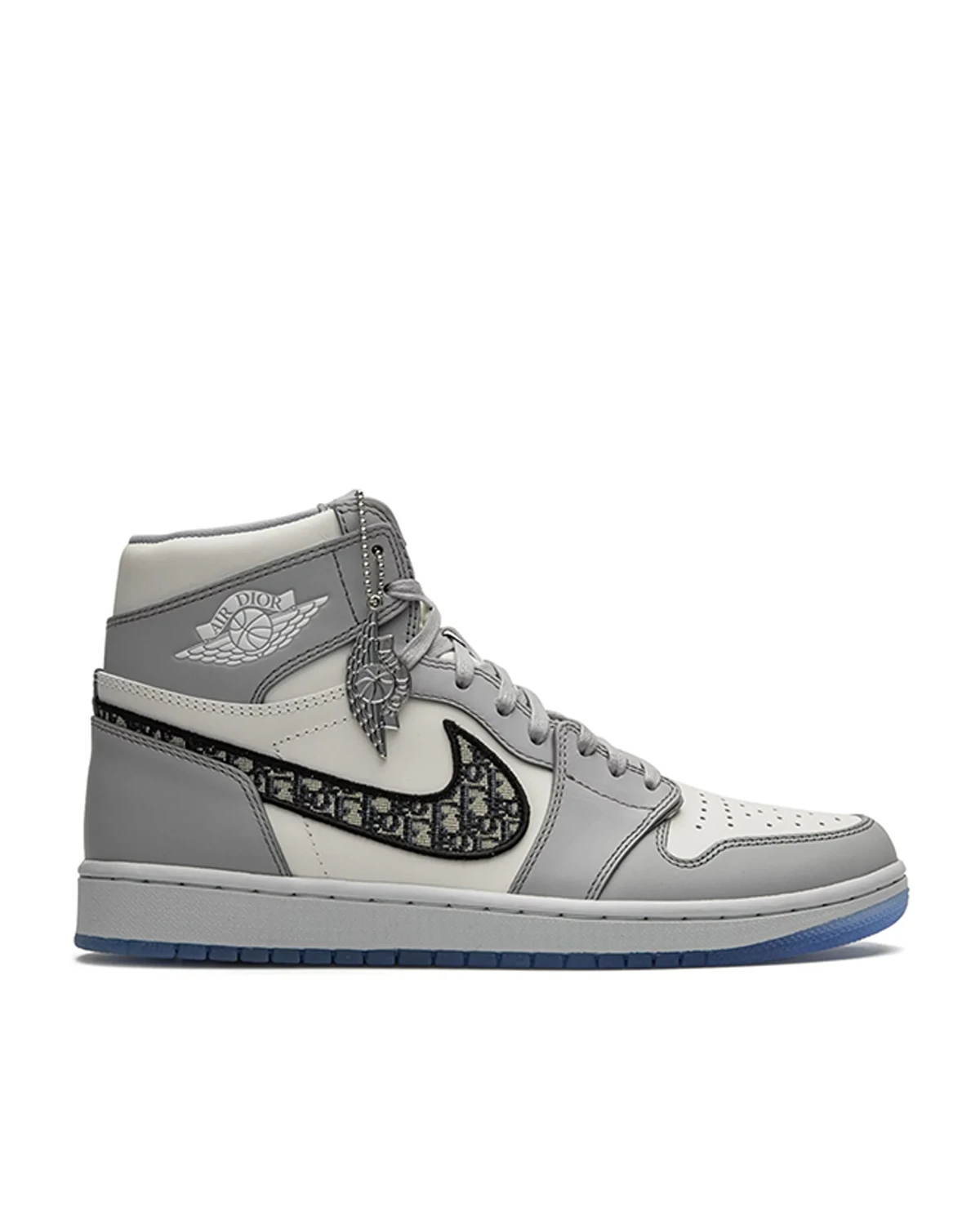 Kivne Air Jordan 1 Retro High x Dior Sneakers
