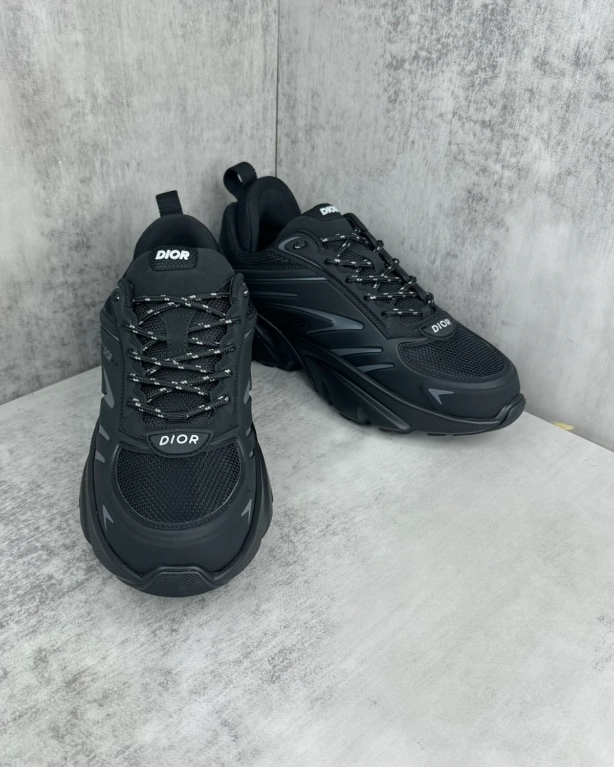 Kivne Dior B44 Mesh Black Trainer