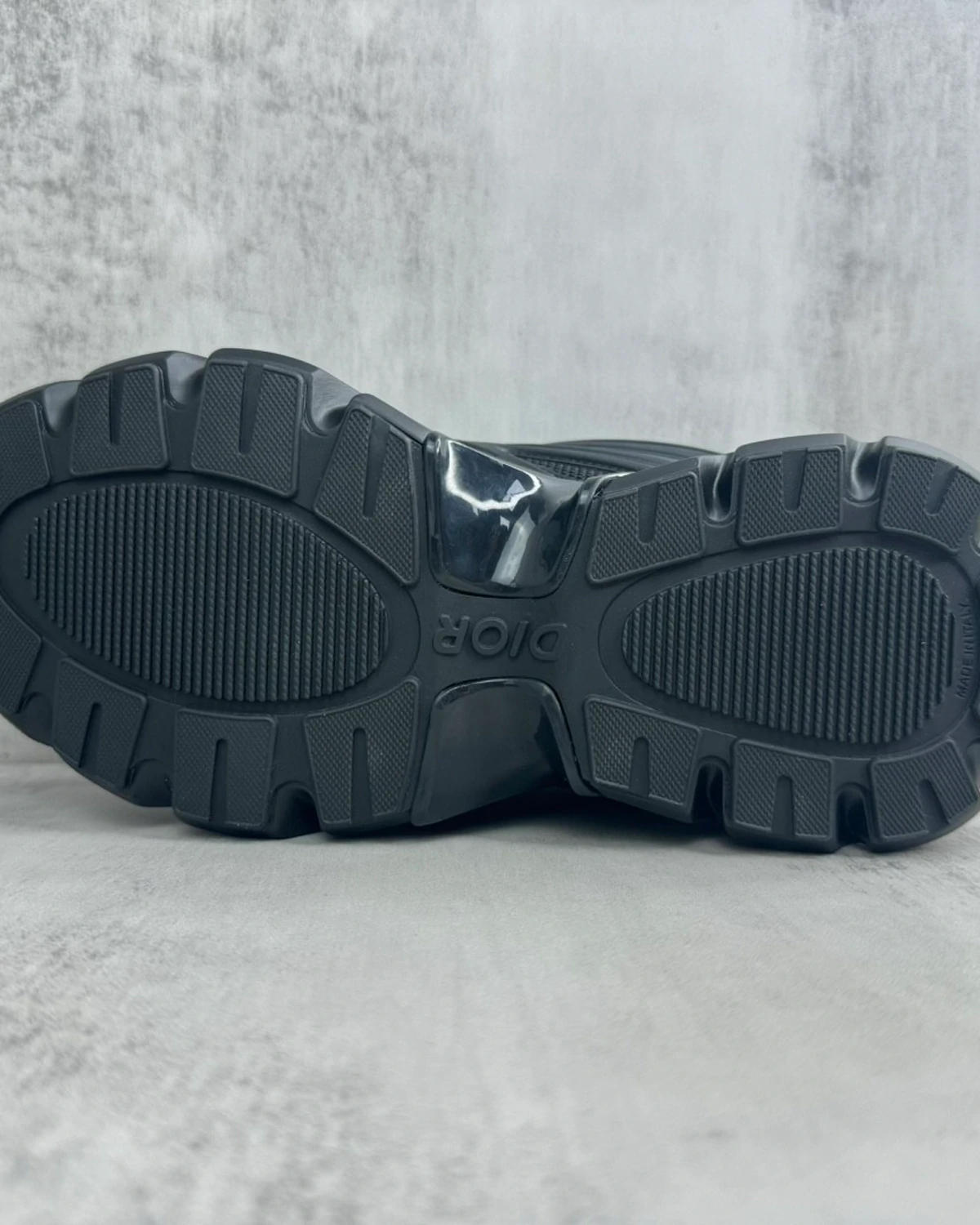 Kivne Dior B44 Mesh Black Trainer