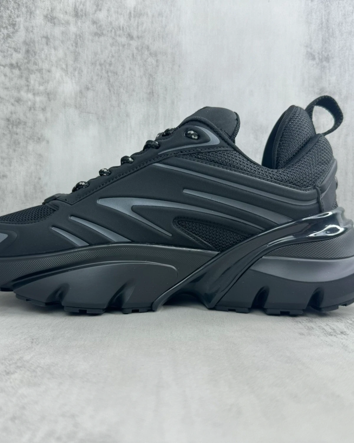 Kivne Dior B44 Mesh Black Trainer