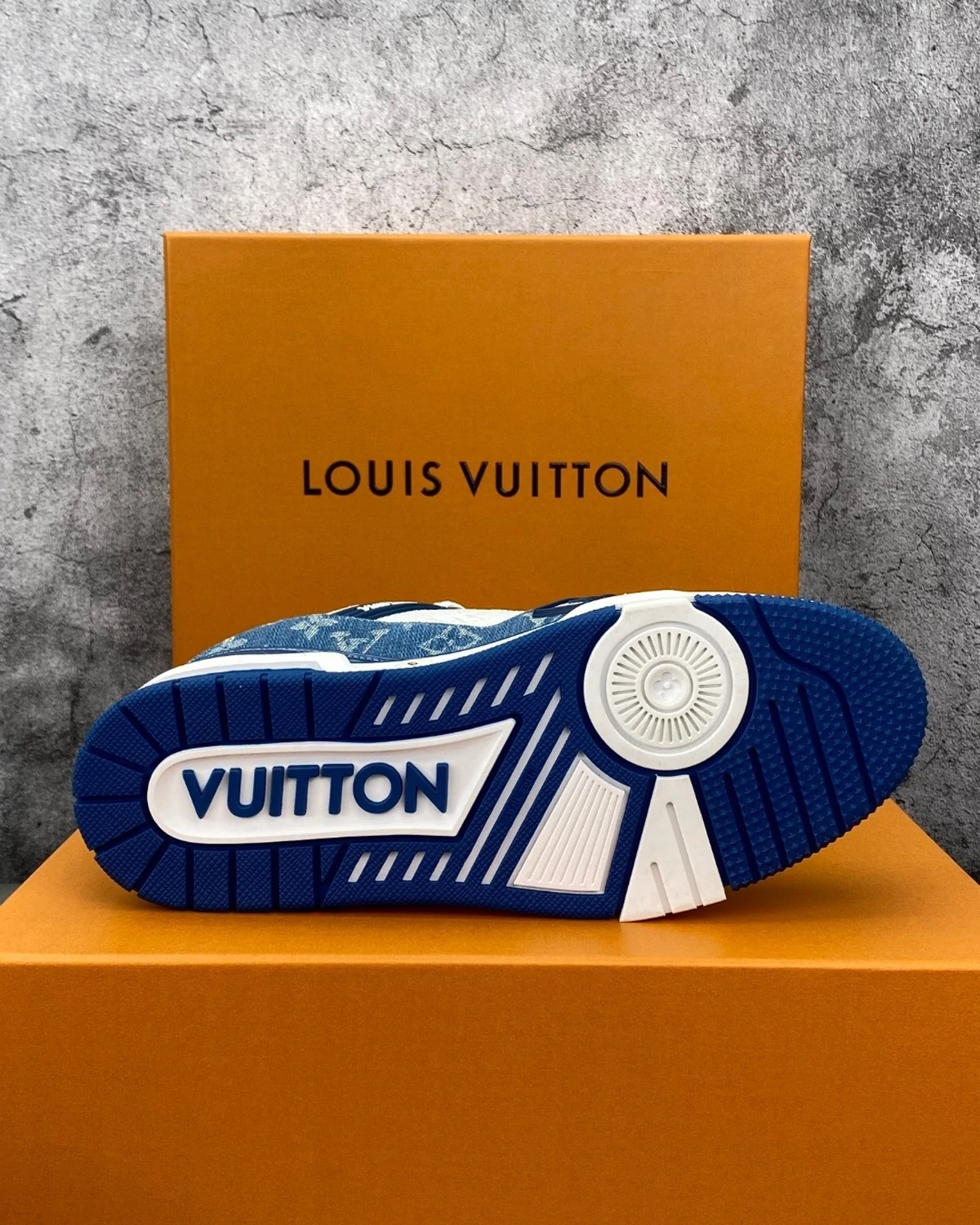 Kivne Louis Vuitton Trainer Sneaker "Blue"