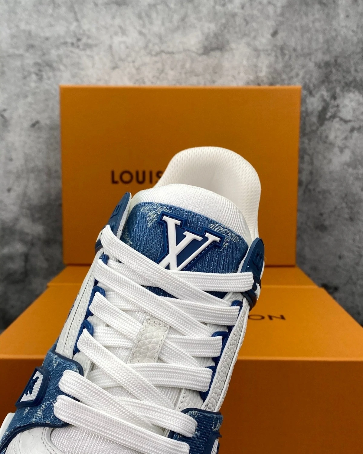 Kivne Louis Vuitton Trainer Sneaker "Blue"