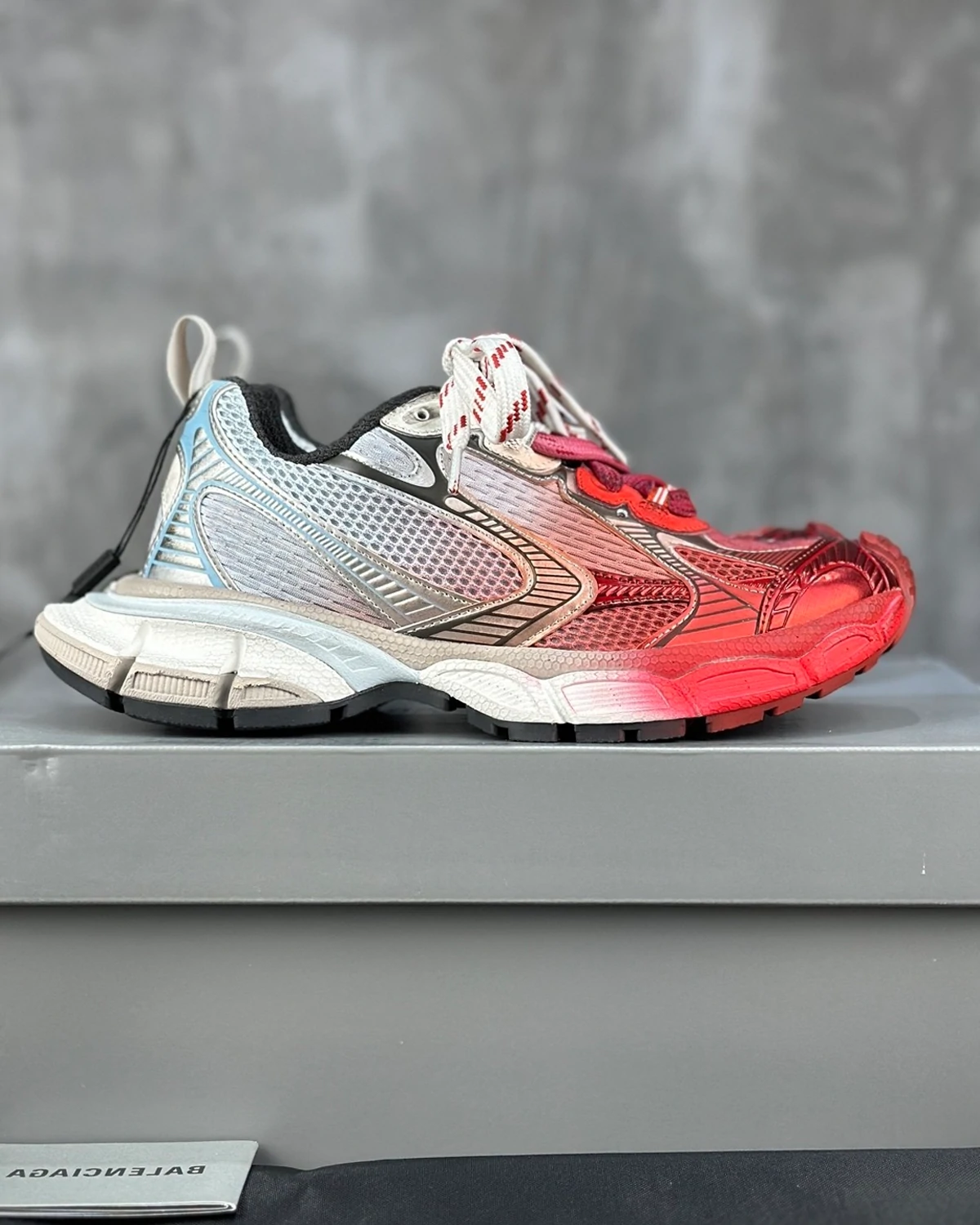 Kivne Balenciaga 3xl Toe Spray Sneaker in White/blue/grey/red