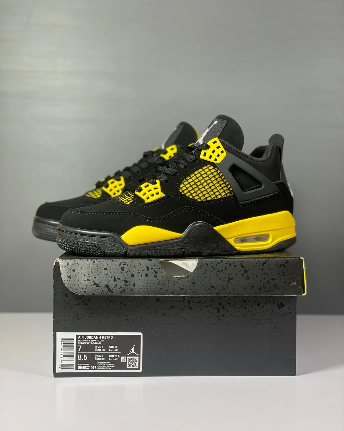Kivne Air Jordan 4 Thunder