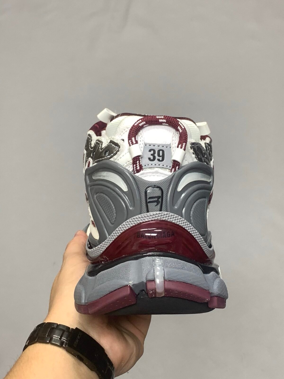 KIVNE Balenciaga Runner sneakers