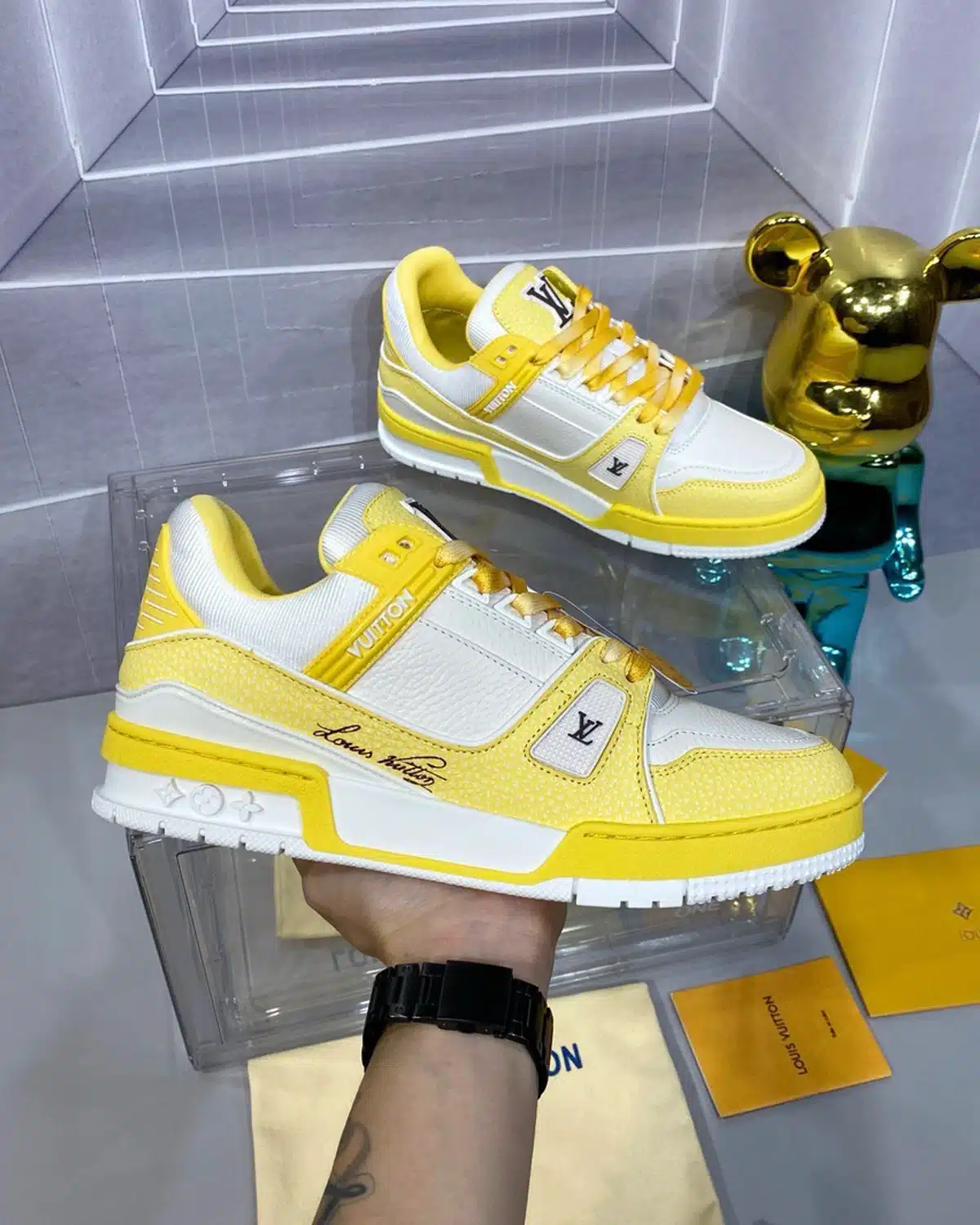 Kivne LV Trainer Sneaker yellow